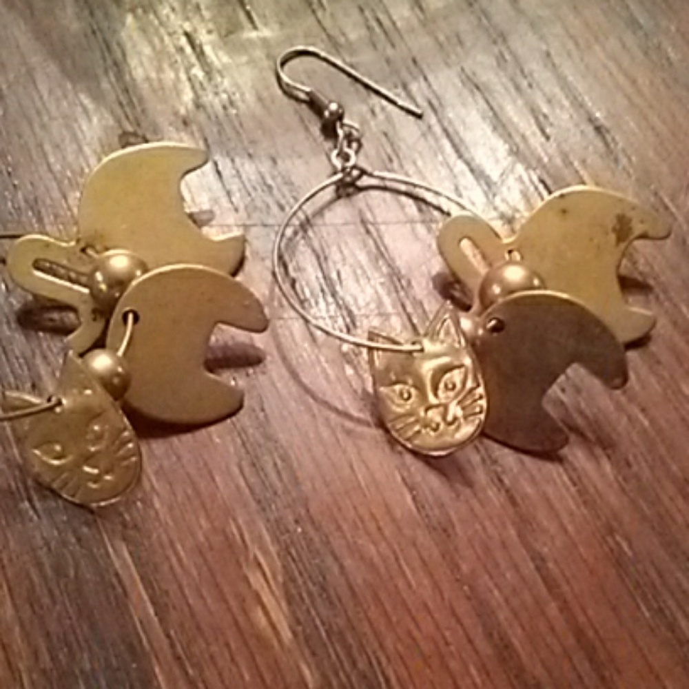 Cat earrings